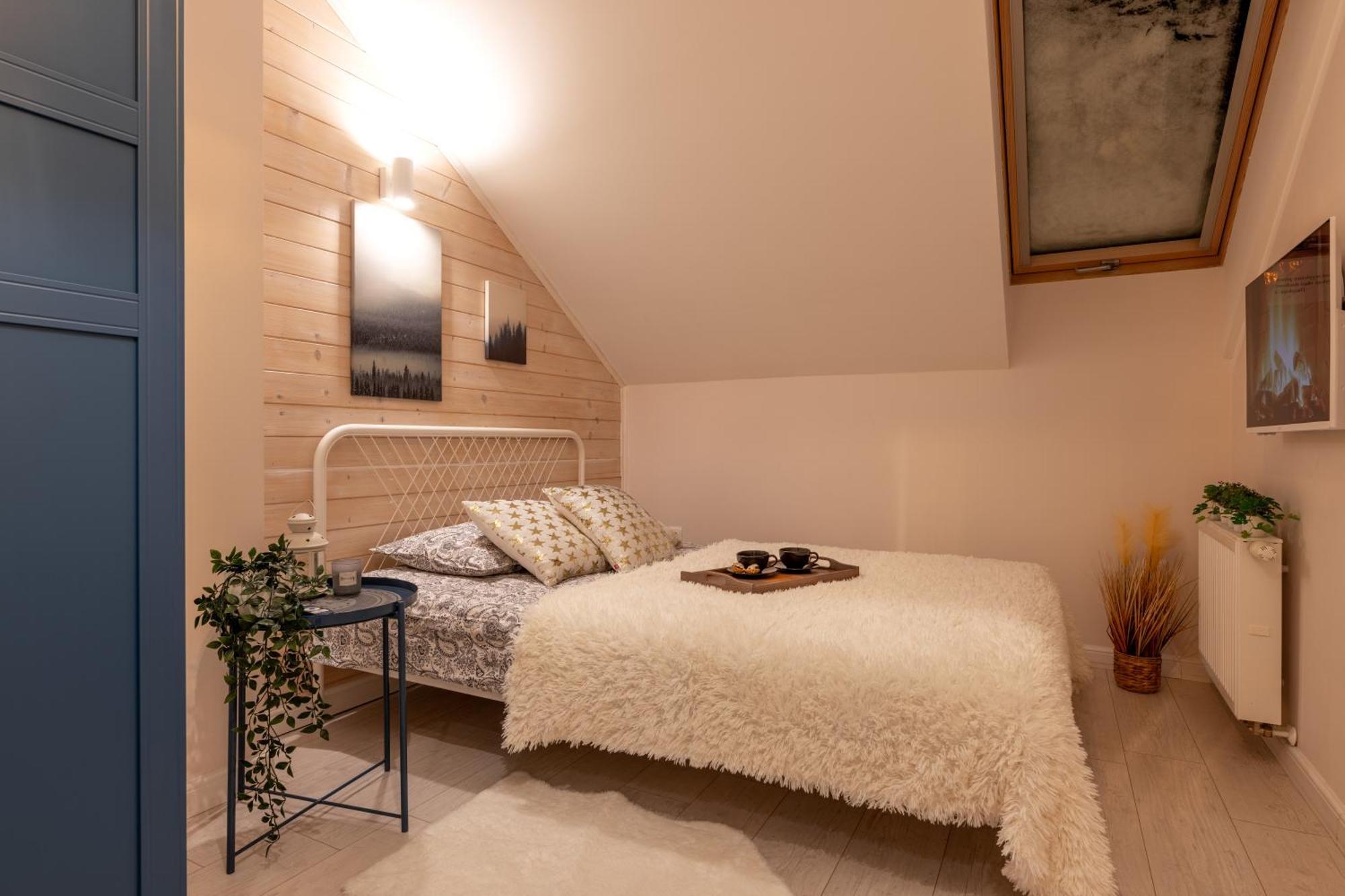Apartament Kasztelan II Устрики-Долішні Екстер'єр фото