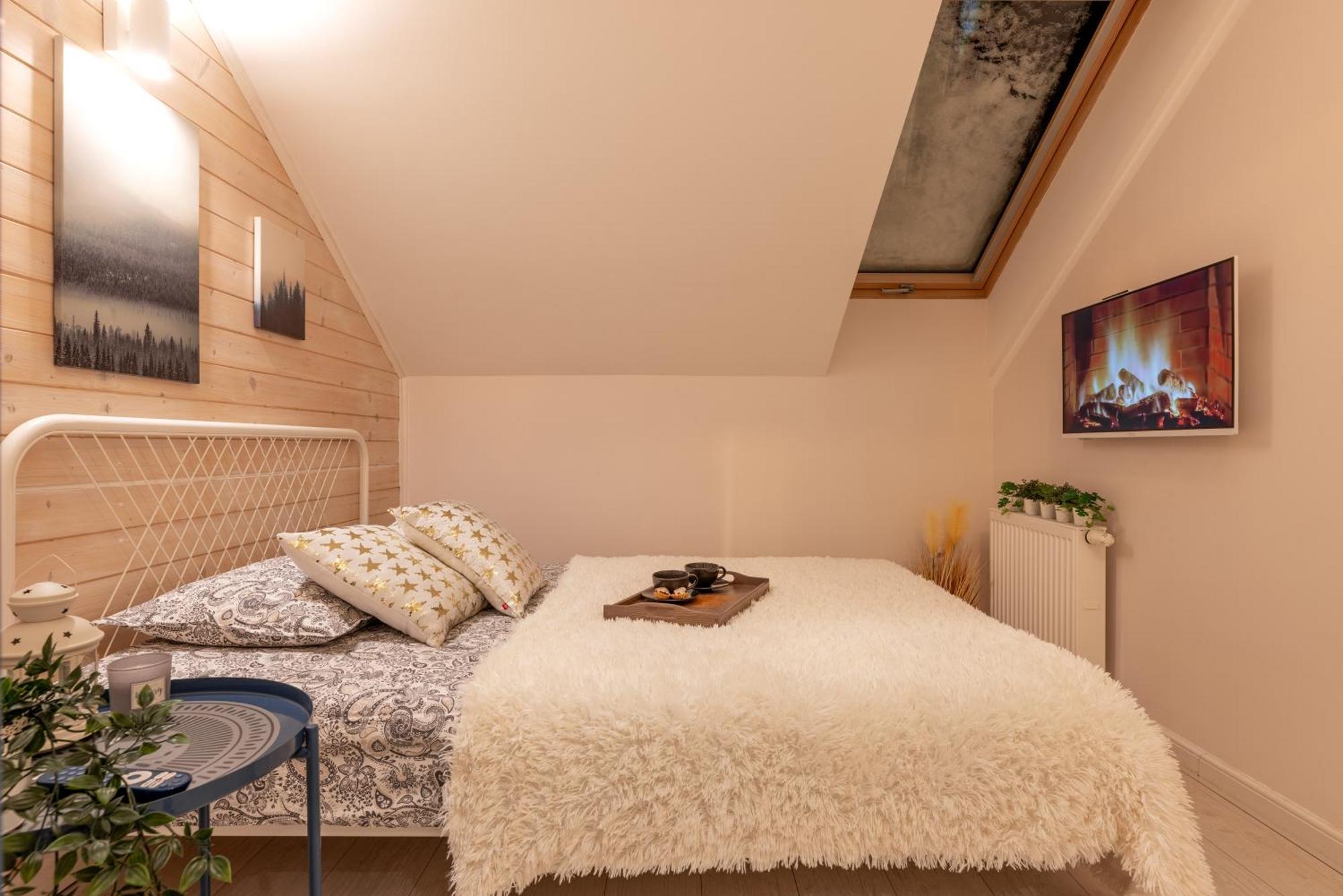 Apartament Kasztelan II Устрики-Долішні Екстер'єр фото